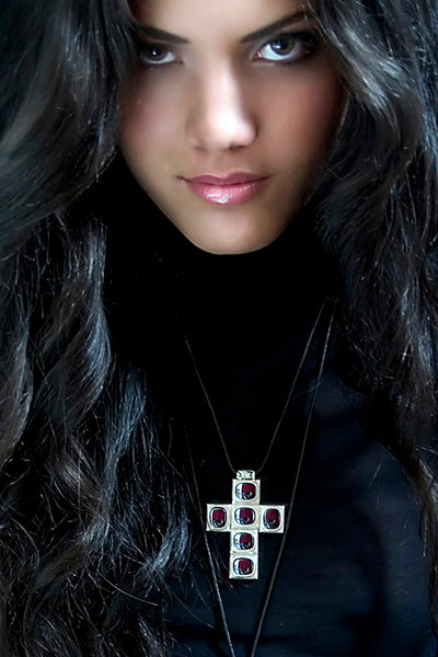 STERLING SILVER HEMATITE CROSS WITH STERLING SILVER CHAIN AND CLASP - Ragazza Di Maria (Mary's Girl)